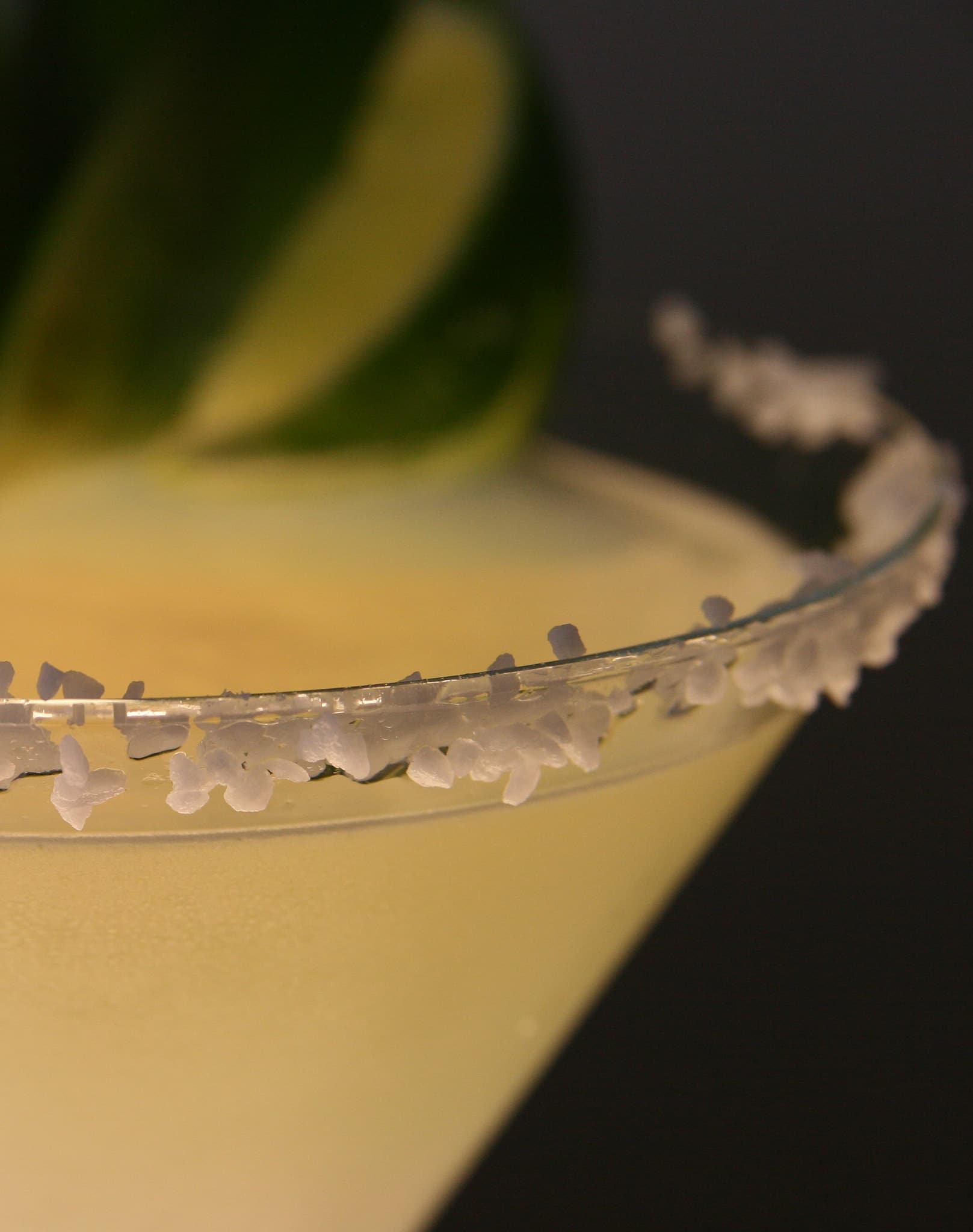 Margarita-Cocktail-mit-Salzrand-beim-Cocktailkurs-fuer-Einsteiger Margarita Cocktail mit Salzrand beim Cocktailkurs für Einsteiger